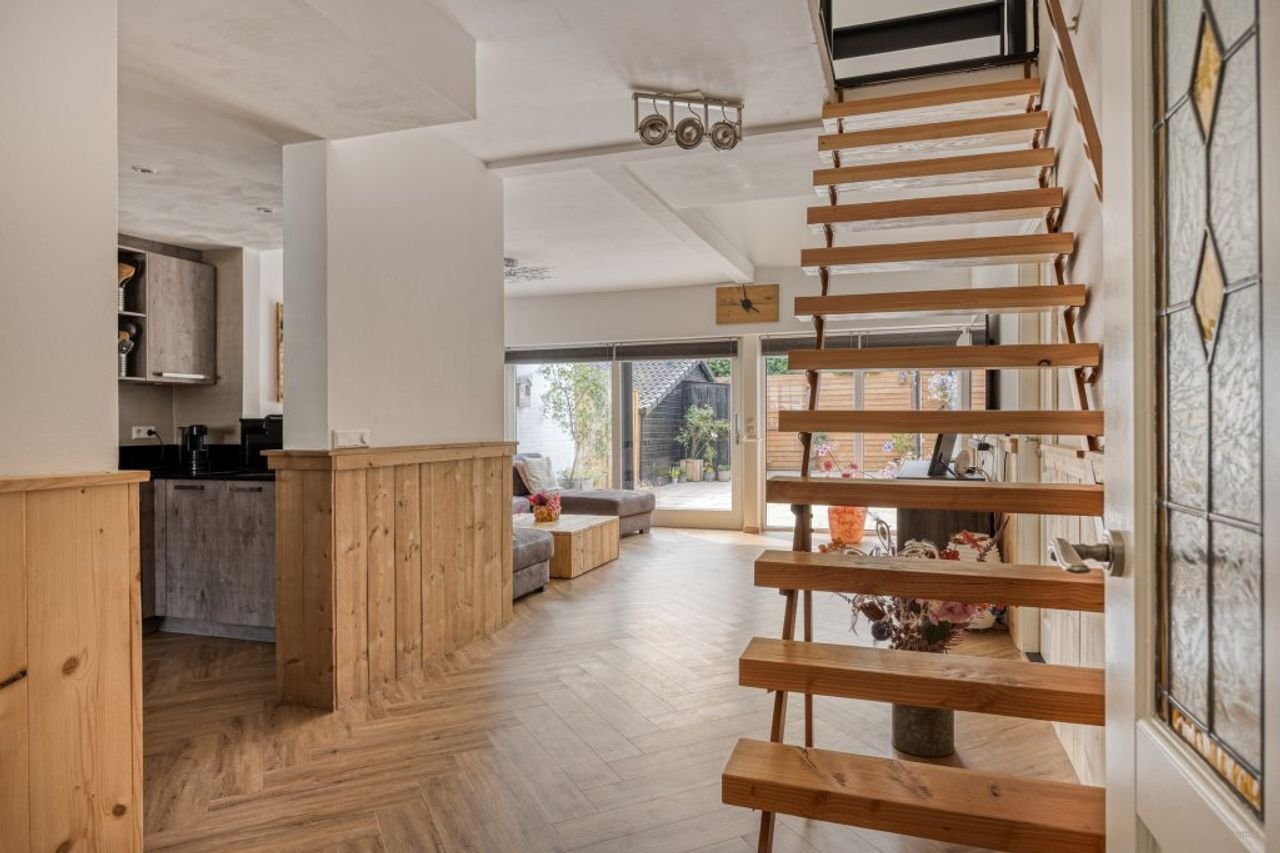 Lichte gezinswoning met 20 zonnepanelen - Afbeelding 9