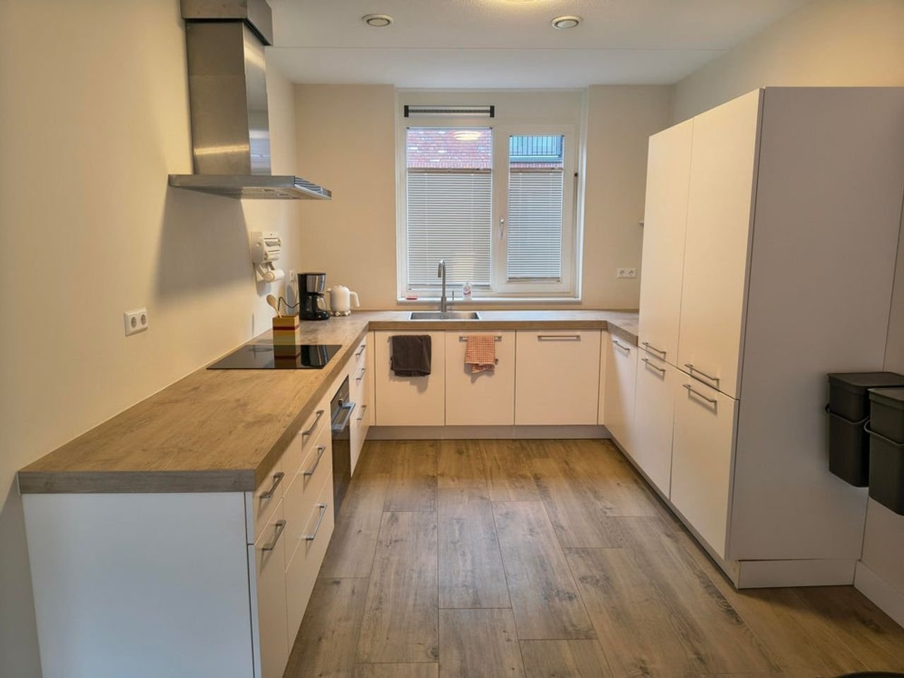 Spacious family home with solar panels in Delft - Image 8