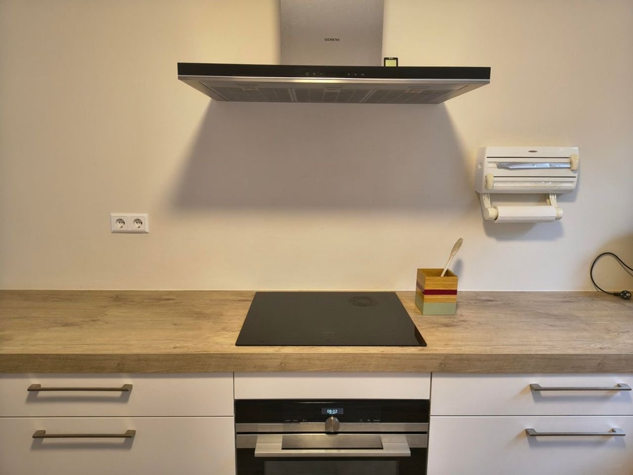 Spacious family home with solar panels in Delft - Image 9