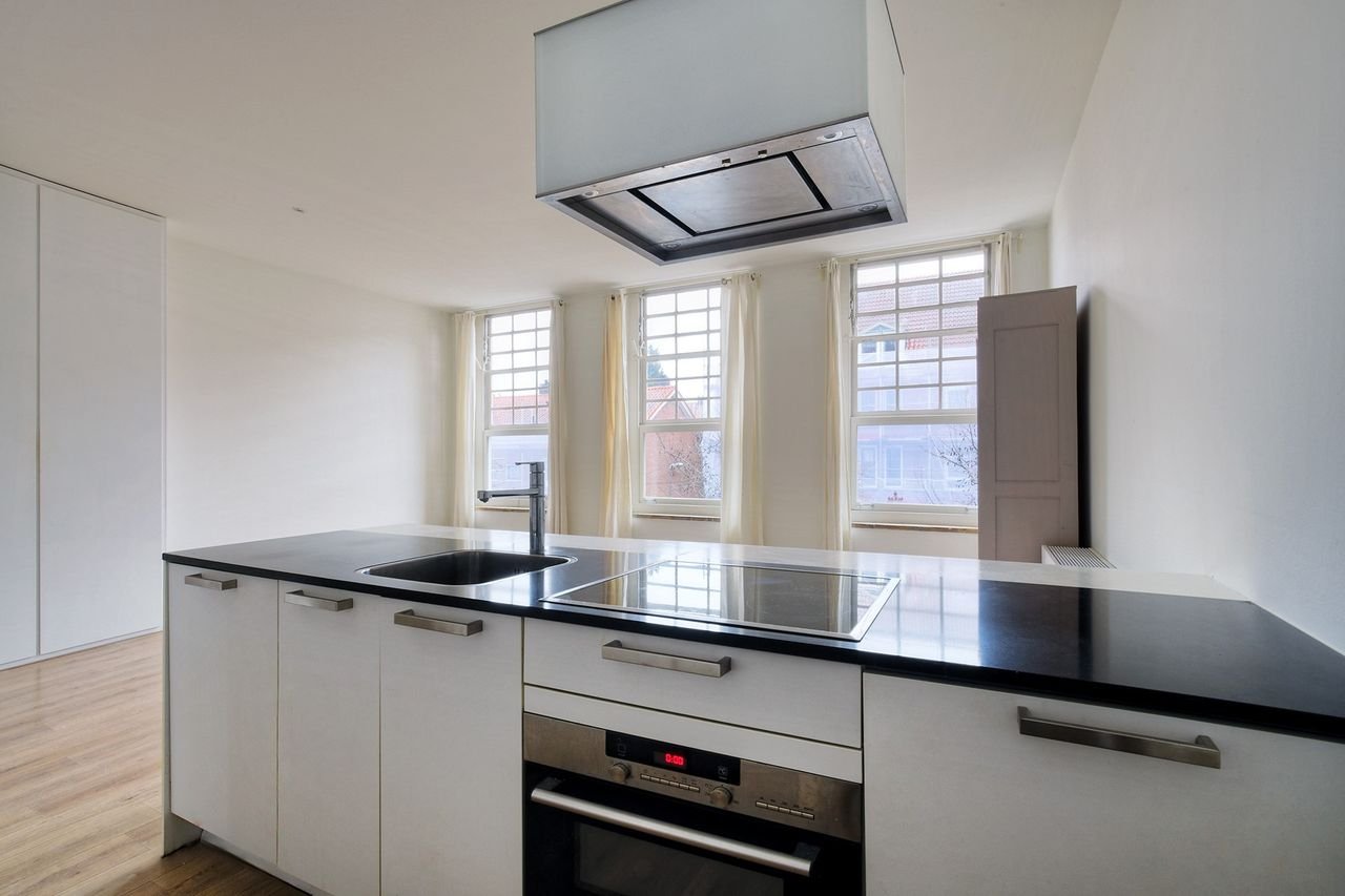 Licht appartement met enorme binnentuin - Afbeelding 5