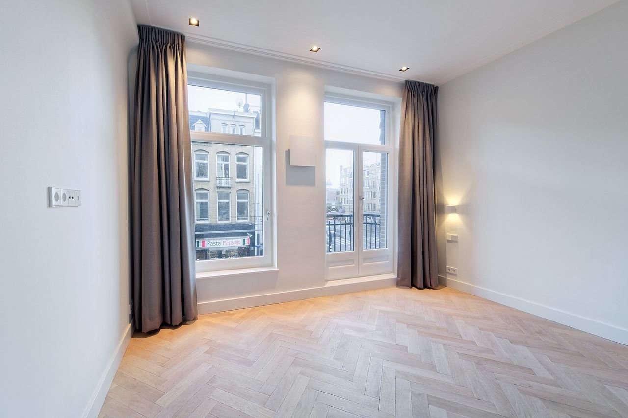 Licht appartement (90m²) met terras in Oud-Zuid - Afbeelding 10