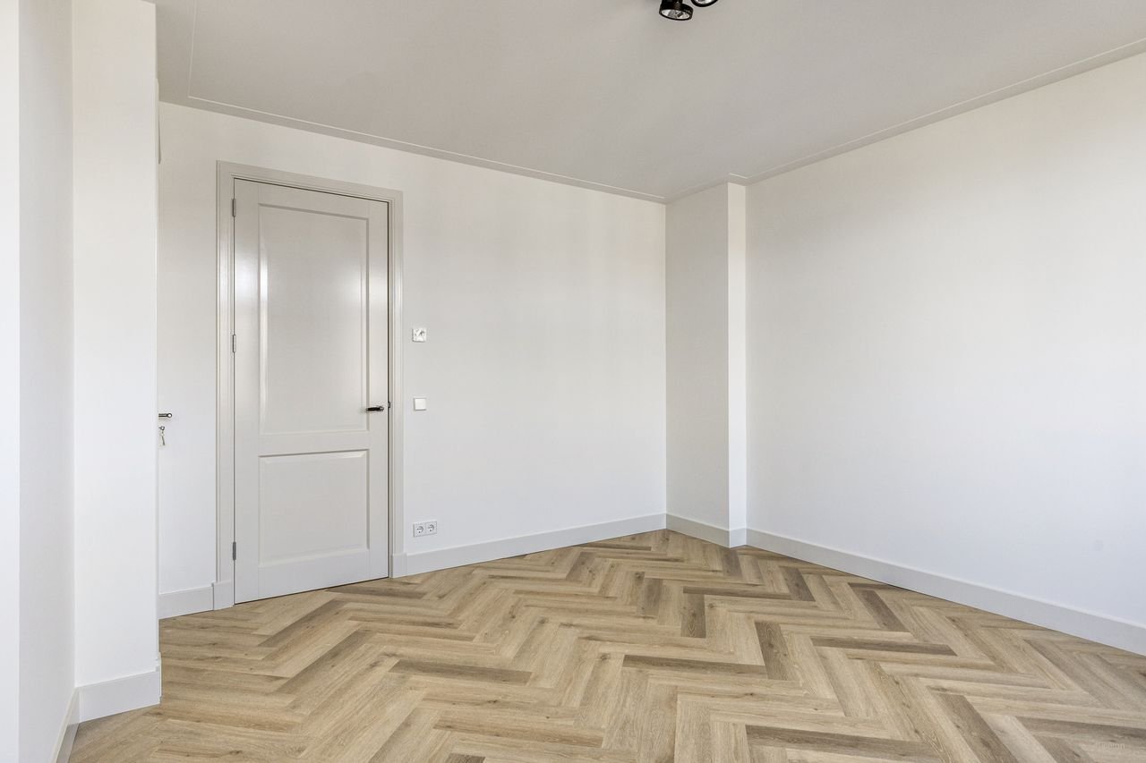 Licht appartement met luxe keuken in West - Afbeelding 11