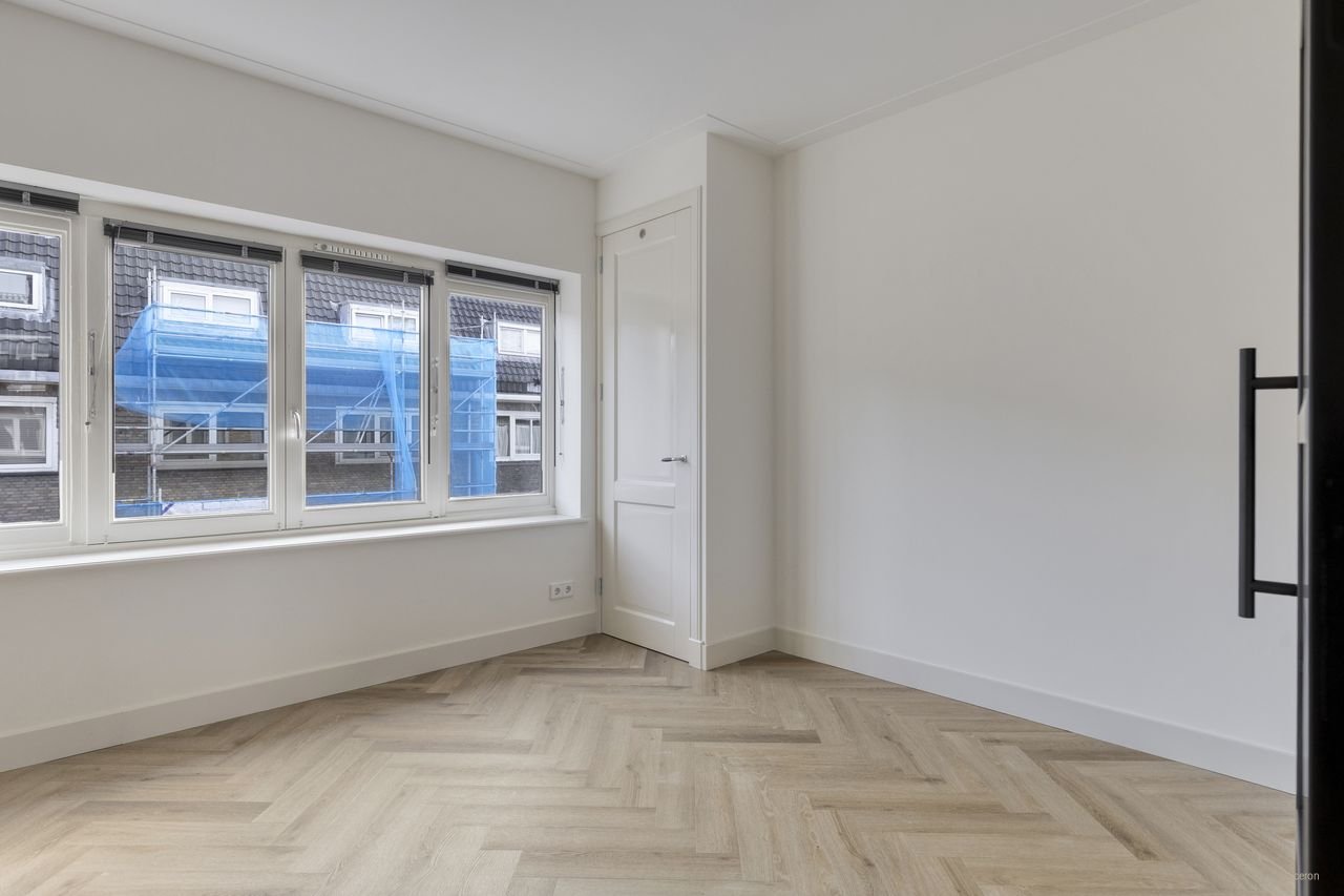 Licht appartement met luxe keuken in West - Afbeelding 8