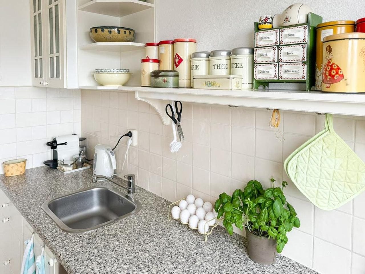 Zonnige studio in de Jordaan met twee balkons - Afbeelding 17