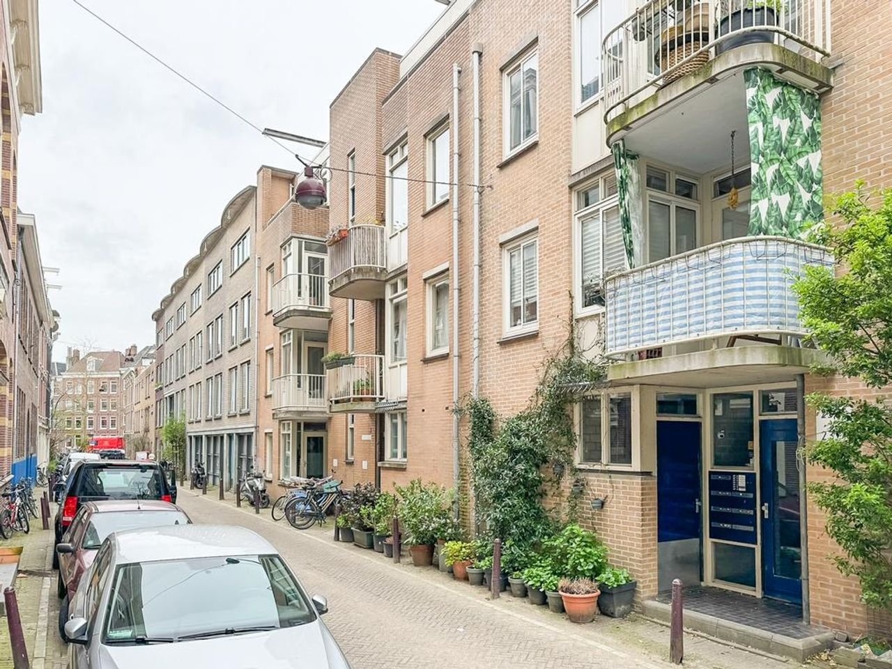 Zonnige studio in de Jordaan met twee balkons - Afbeelding 1