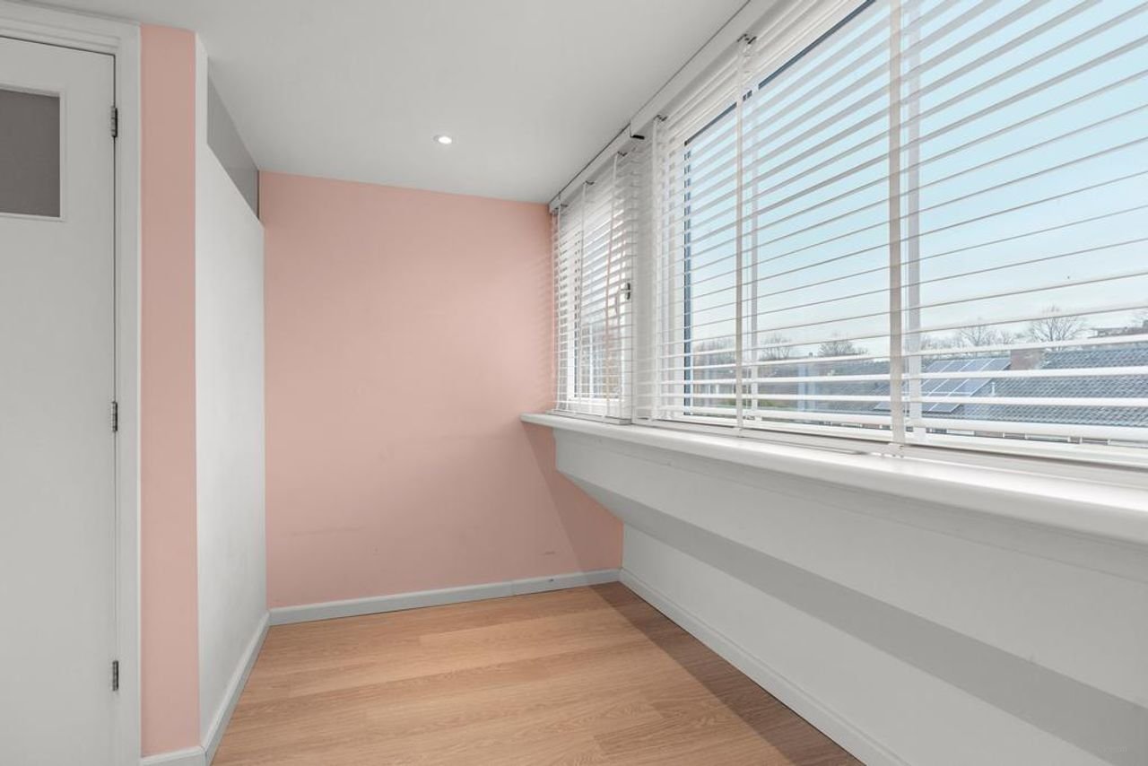 Bright family home with energy label A - Image 40