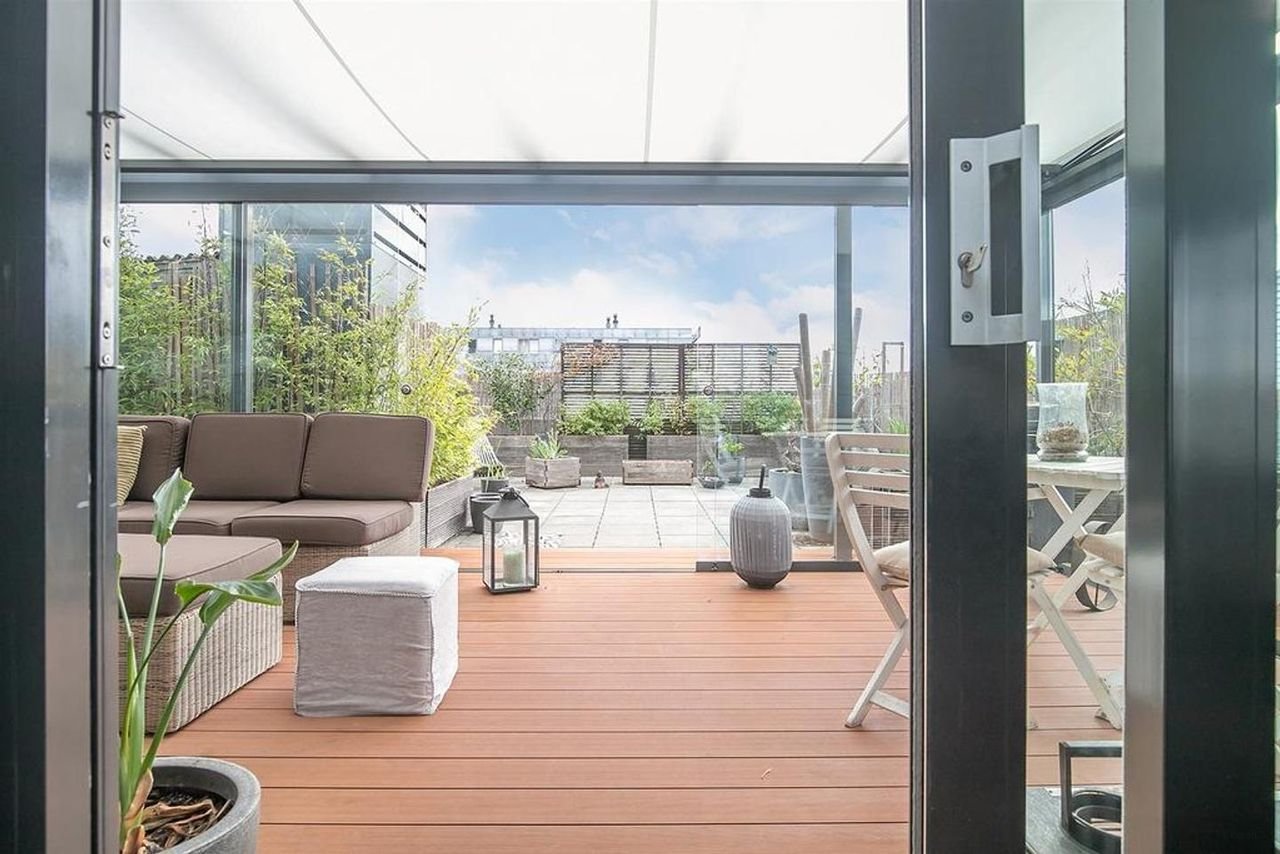 Riant appartement (135m²) met dakterras en parking - Afbeelding 10