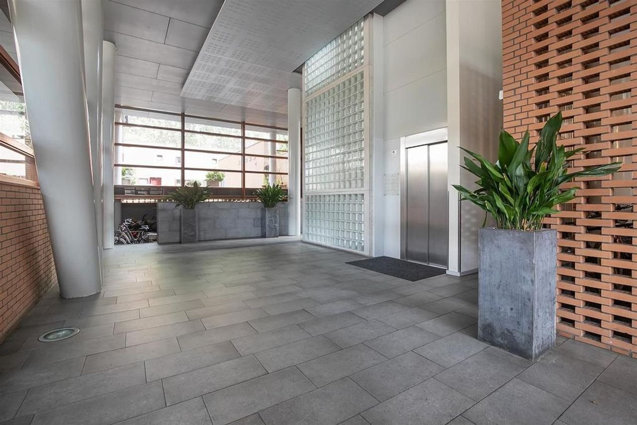 Riant appartement (135m²) met dakterras en parking - Afbeelding 3