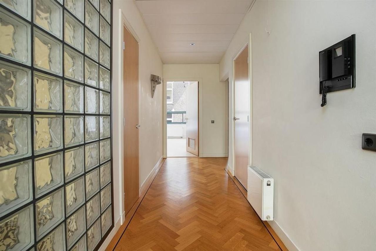 Modern appartement met lift aan het Vondelpark - Afbeelding 15
