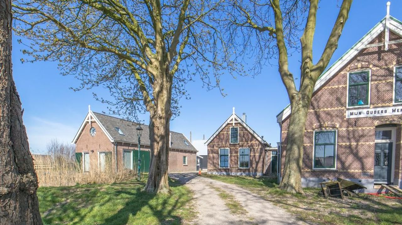 Gerenoveerde boerderijwoning met houtkachel - Afbeelding 1