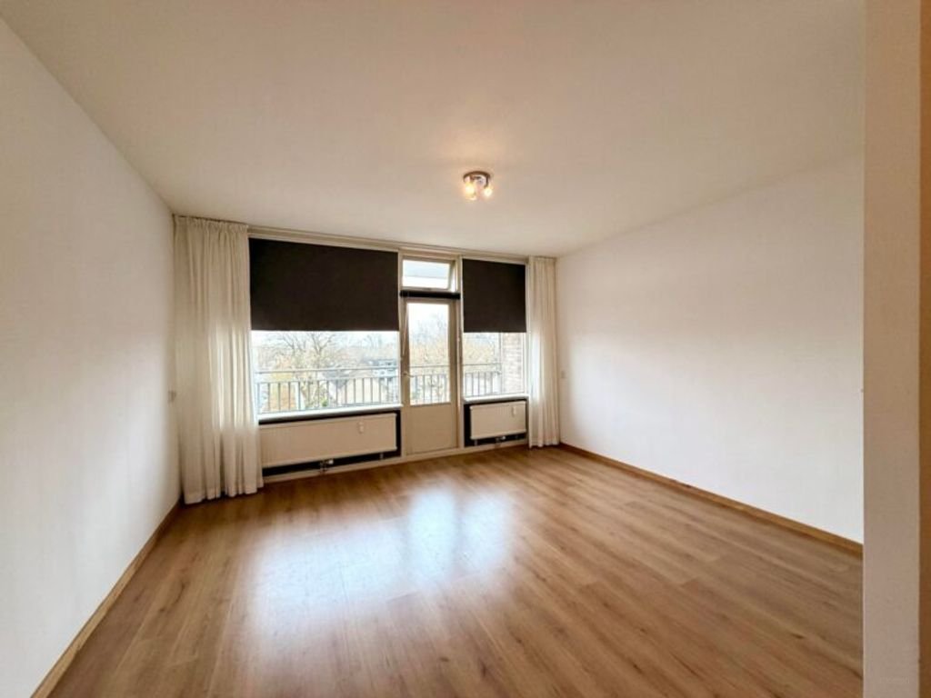 Licht appartement met twee balkons - Afbeelding 2