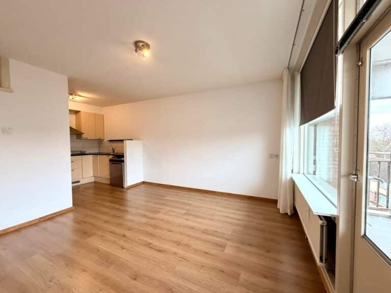 Licht appartement met twee balkons - Afbeelding 7