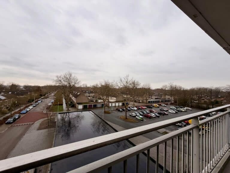 Licht appartement met twee balkons - Afbeelding 5