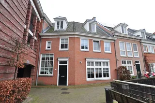 Spacious canal house in Brandevoort
