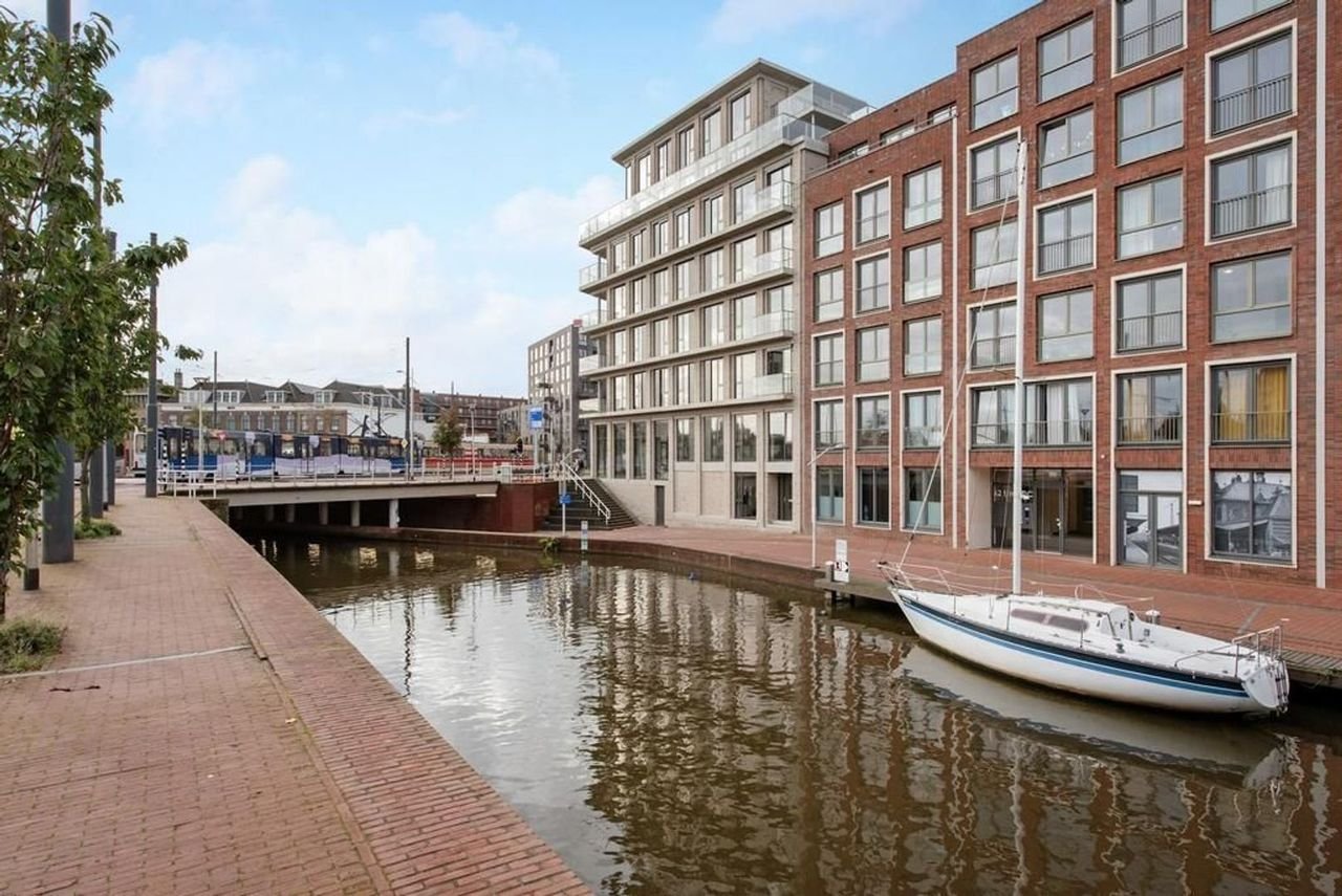 Energy-efficient living (124 m²) near the station - Image 1