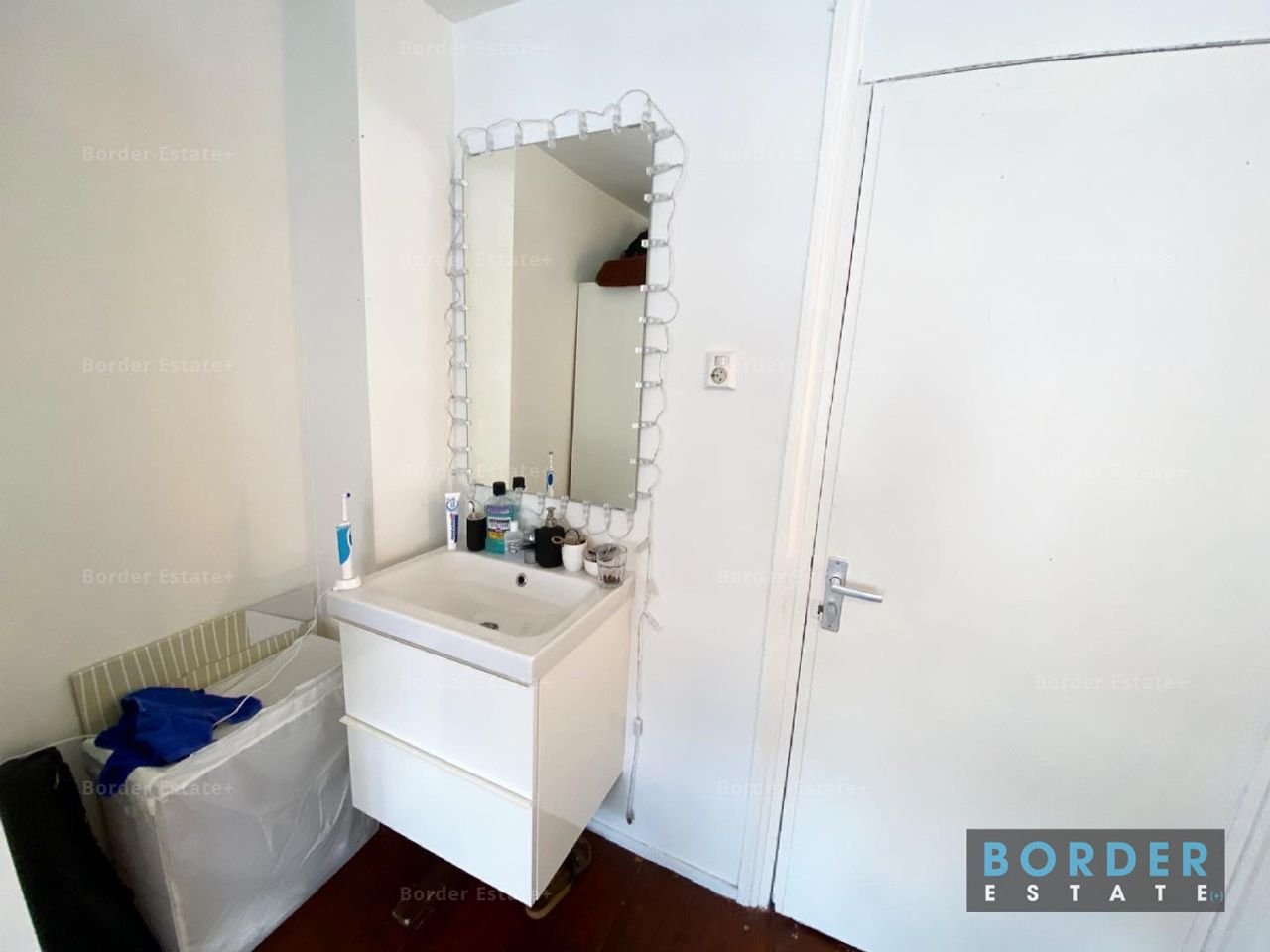 Lichte kamer met dakterras in centrum - Afbeelding 4