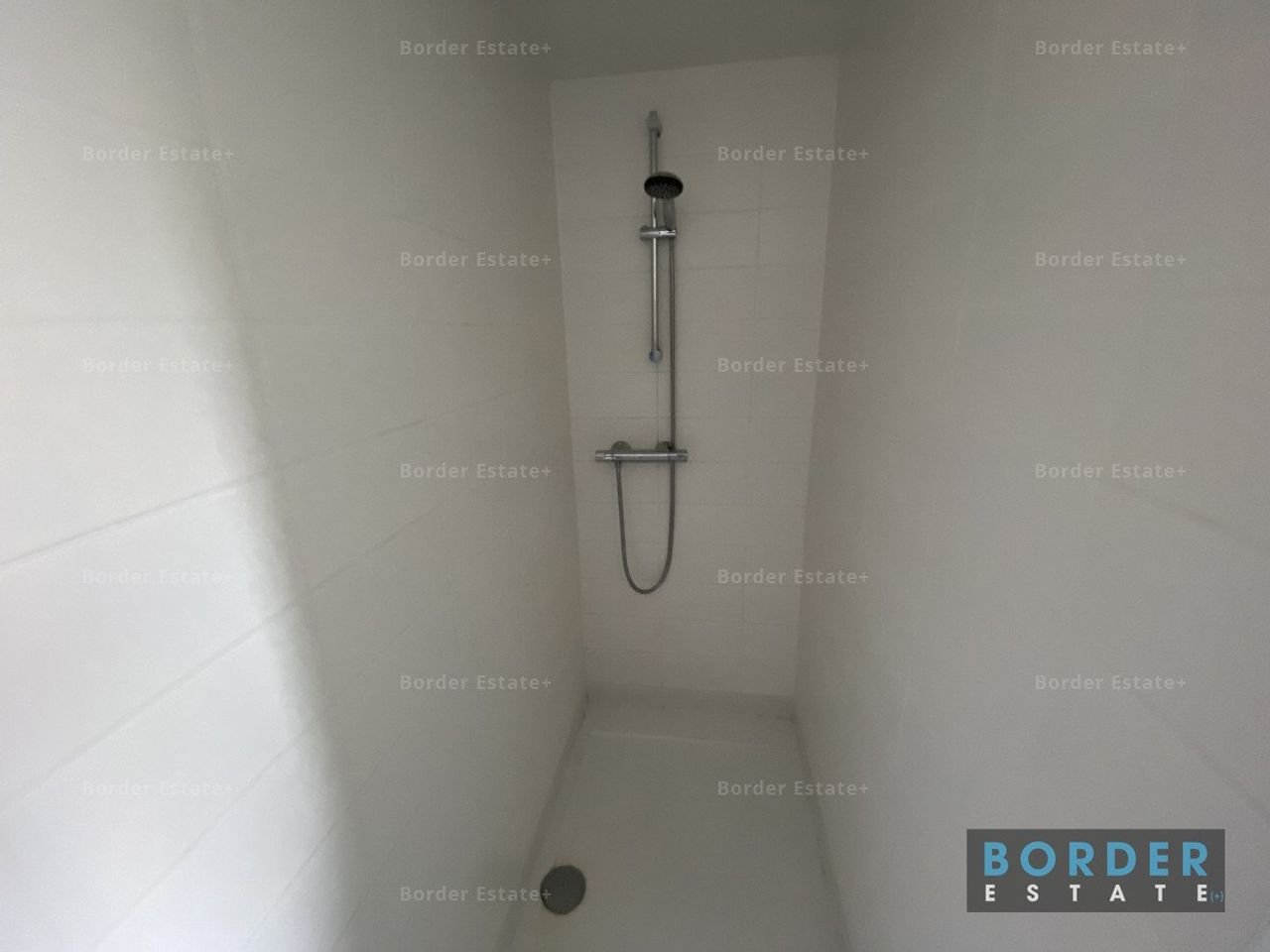 Lichte kamer met dakterras in centrum - Afbeelding 10