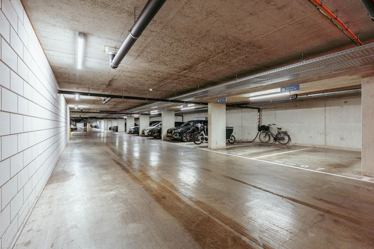 Modern appartement met balkon en lift - Afbeelding 16