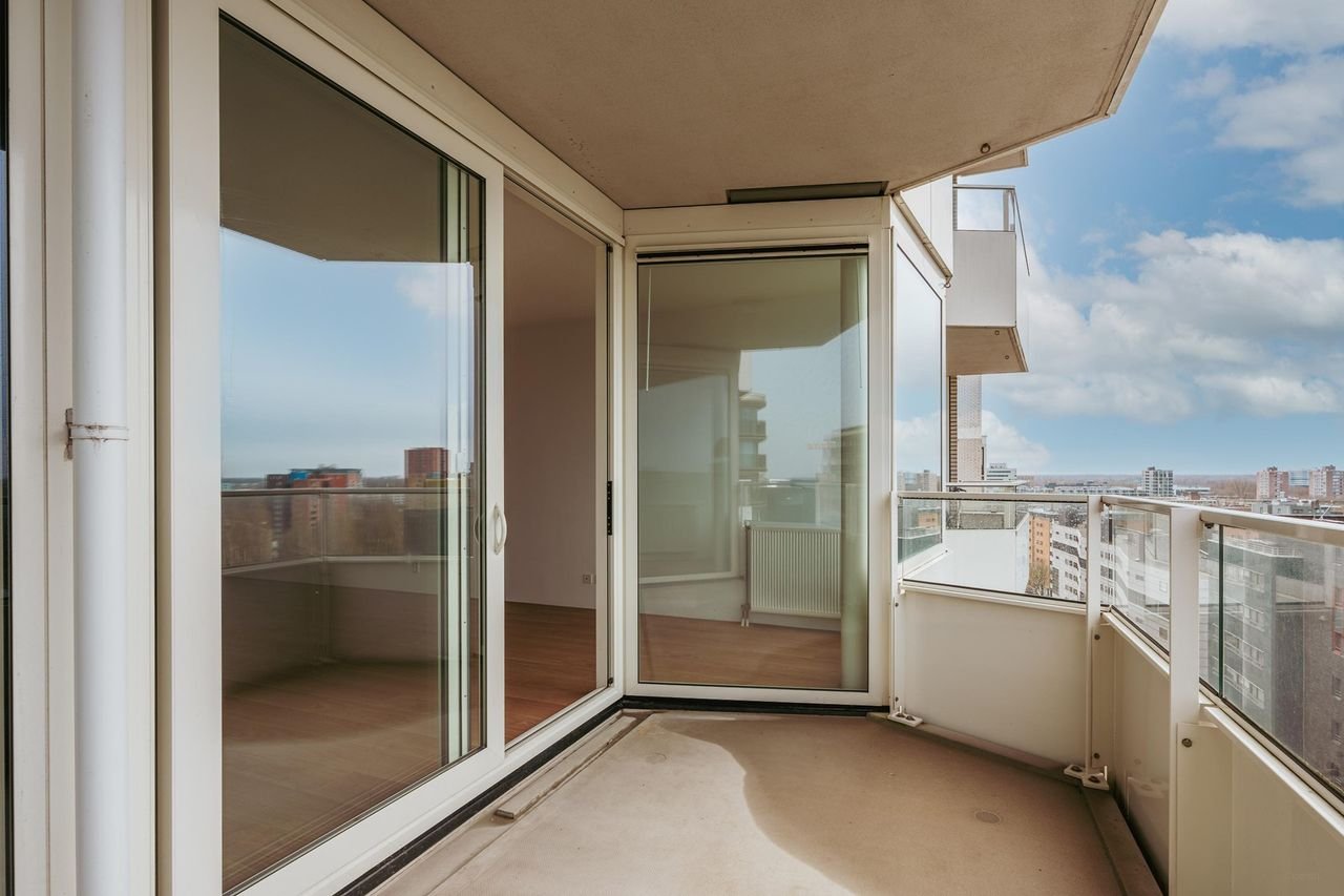 Modern appartement met balkon en lift - Afbeelding 10