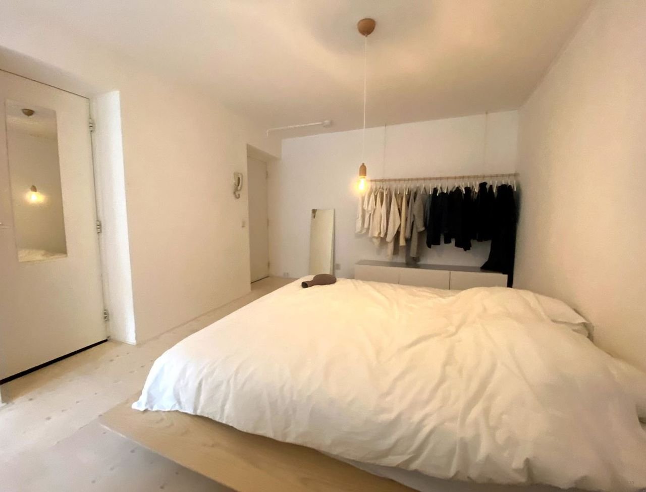 Studio met grote tuin in centrum - Afbeelding 7