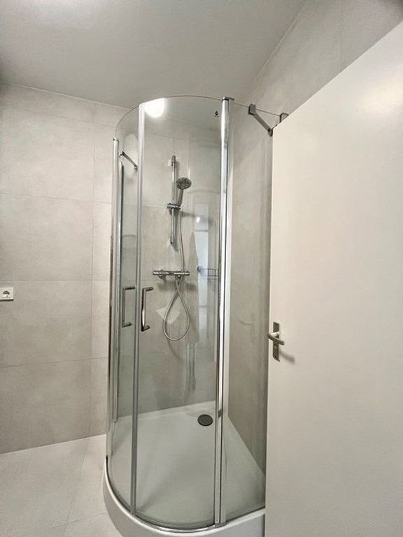 Licht appartement met balkon bij centrum Haarlem - Afbeelding 7