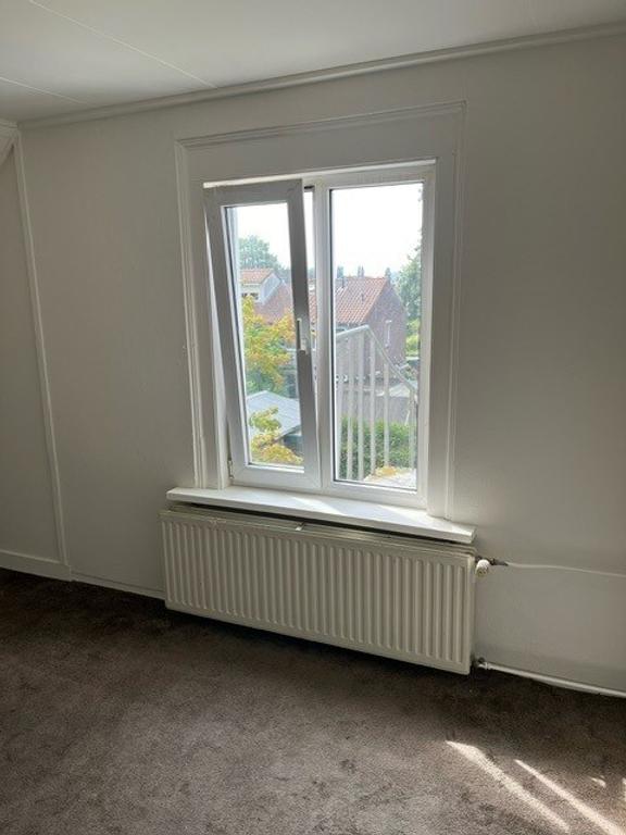 Student Room with Sink in Velp - Image 6