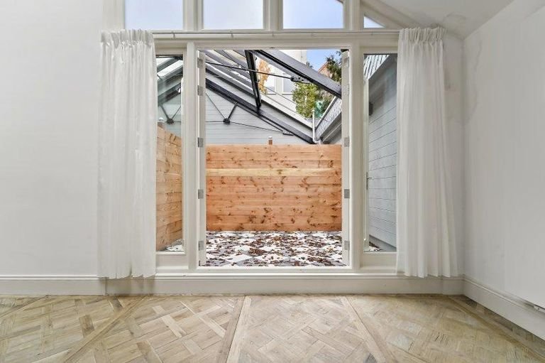 Licht benedenhuis met binnentuin in centrum Den Haag - Afbeelding 18