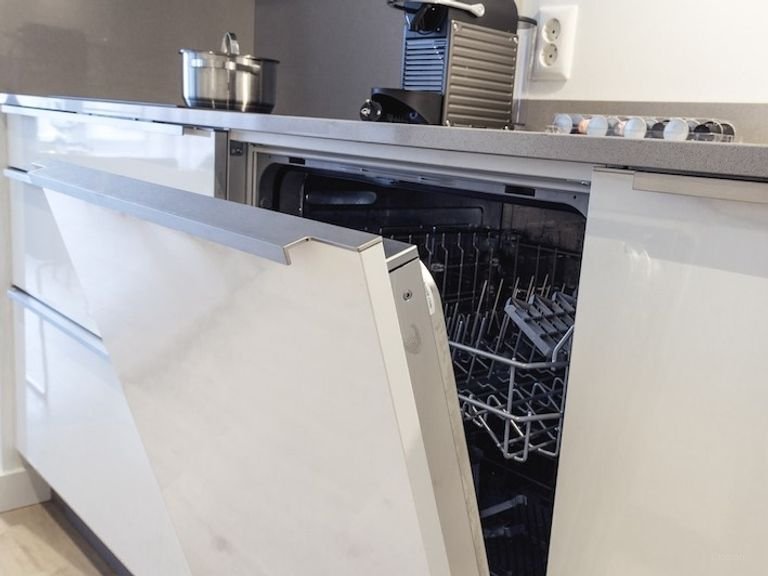 Modern short-stay appartement met parking - Afbeelding 6