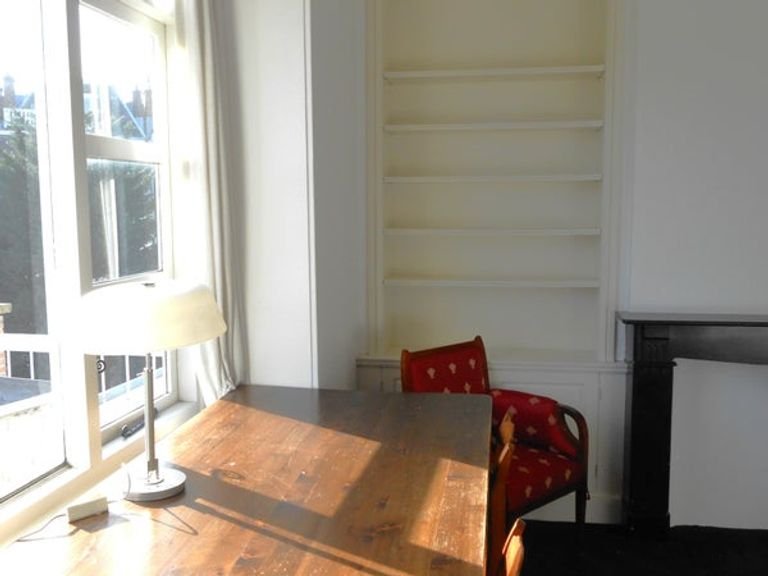 Appartement met ligbad aan de Groot Hertoginnelaan - Afbeelding 4