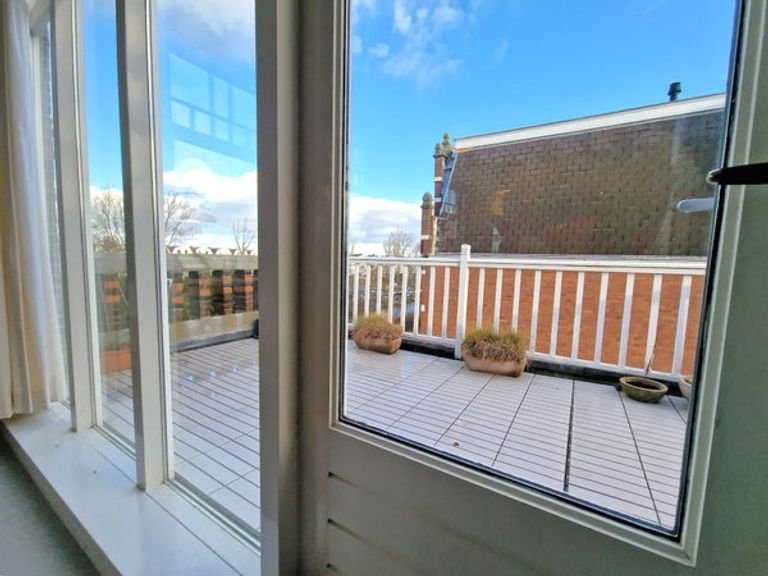 Dubbel bovenhuis met dakterras en zicht - Afbeelding 13