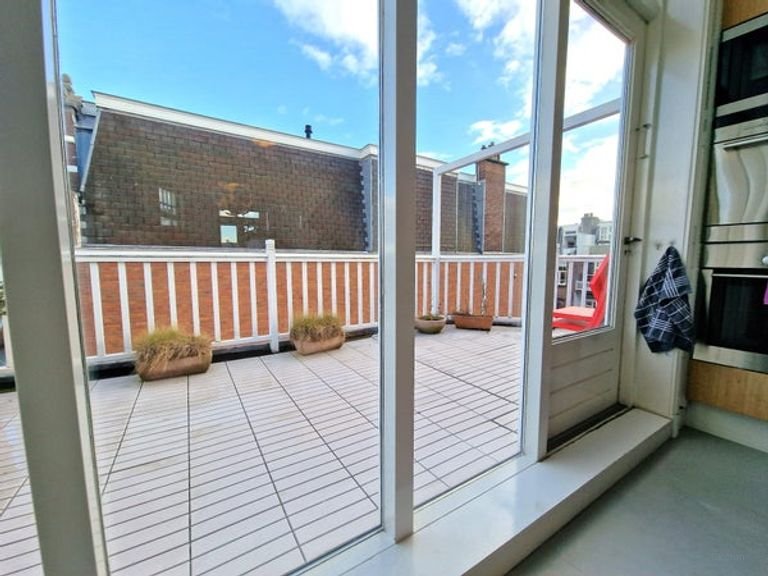 Dubbel bovenhuis met dakterras en zicht - Afbeelding 14