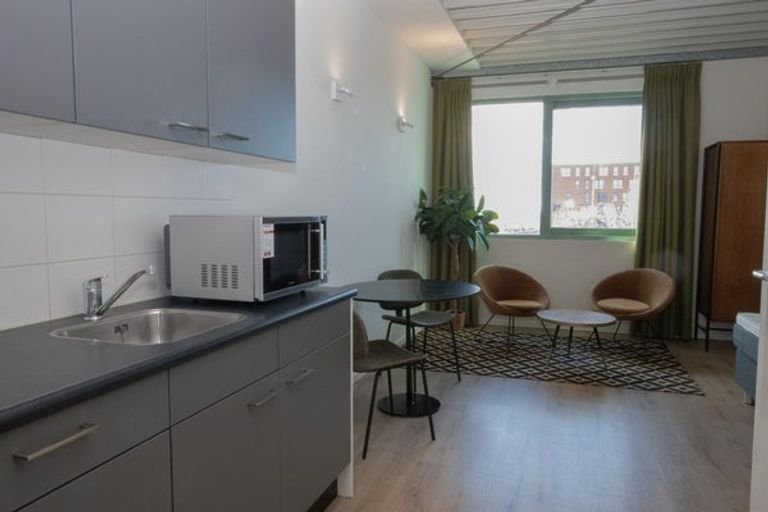 Moderne studio met lift in hartje Den Haag - Afbeelding 13