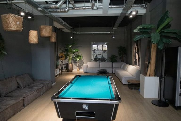 Modern studio in the heart of The Hague - Image 23