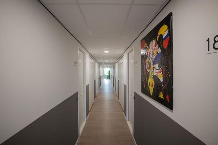 Modern studio in the heart of The Hague - Image 15