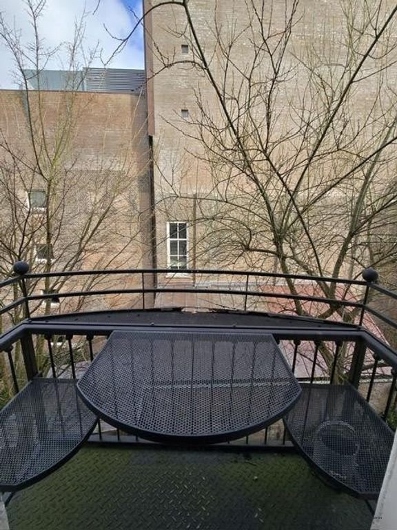 Spacious apartment (137 m²) in the center of The Hague - Image 20