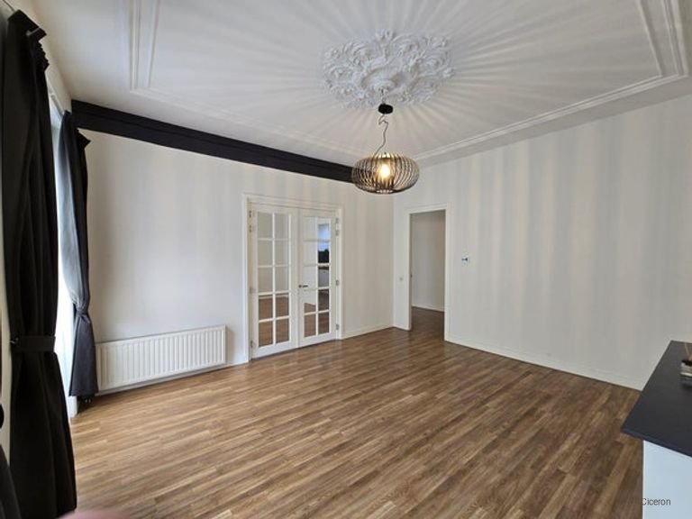 Spacious apartment (137 m²) in the center of The Hague - Image 7