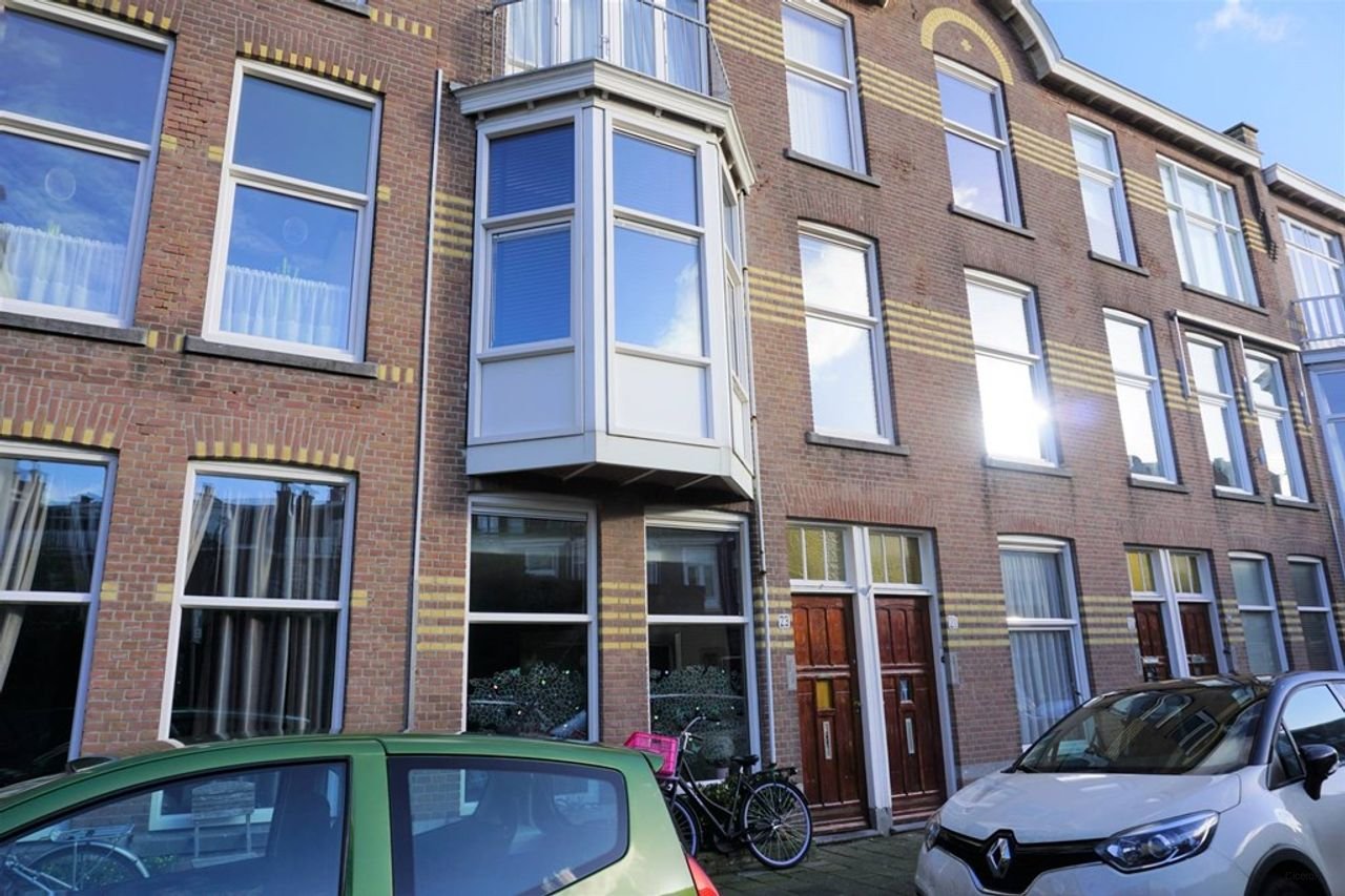 Modern living near the Frederik Hendriklaan - Image 1