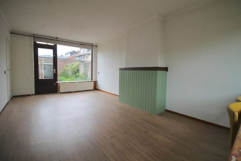 Spacious house with garden in quiet Dorst - Image 3