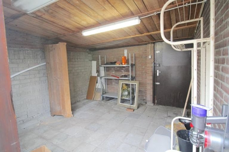 Spacious house with garden in quiet Dorst - Image 20