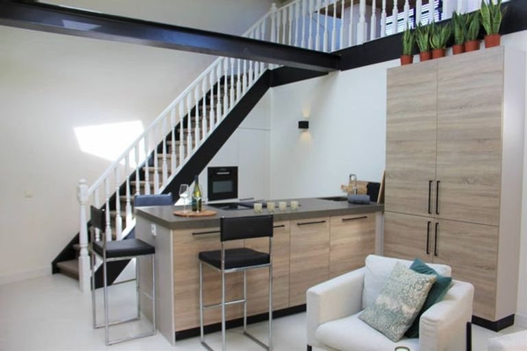 Gemeubileerde studio (100m²) met grote tuin in Ulvenhout - Afbeelding 7