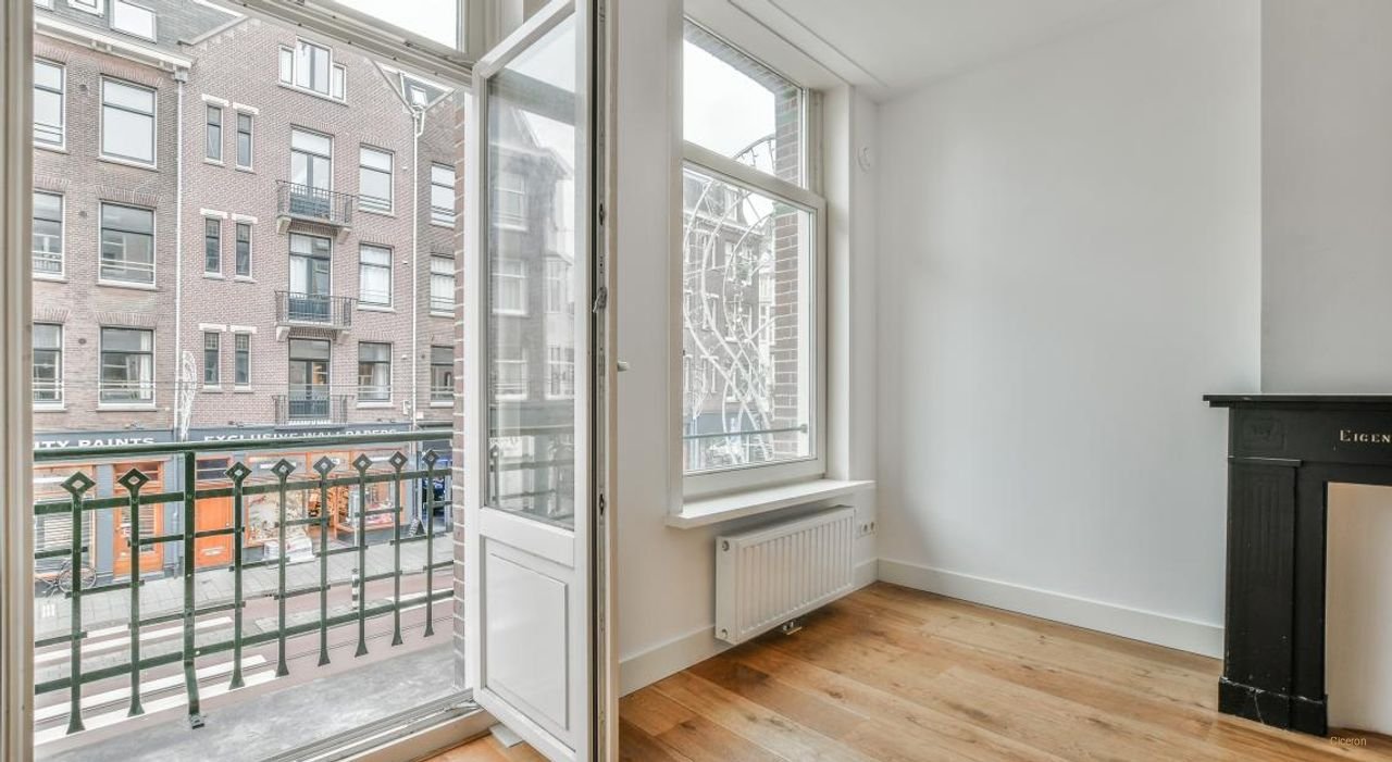 Gerenoveerd appartement met twee balkons in De Pijp - Afbeelding 8