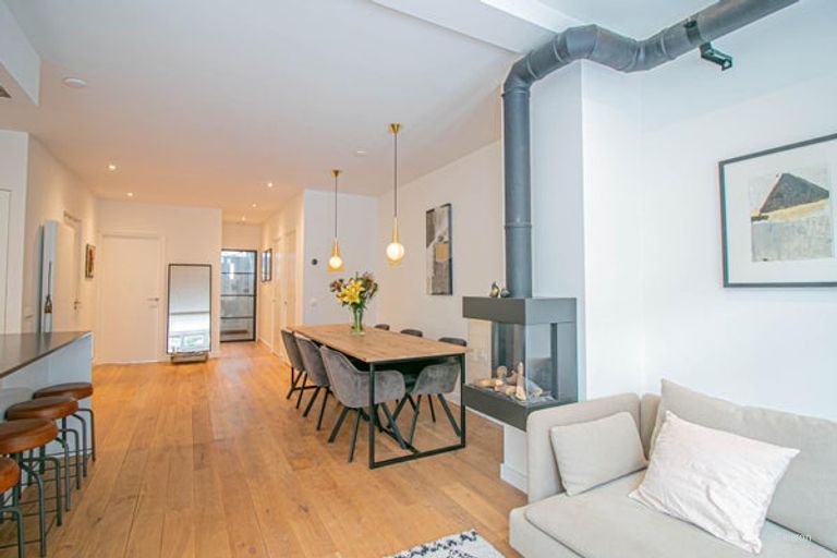 Benedenwoning met riante tuin in De Baarsjes - Afbeelding 9