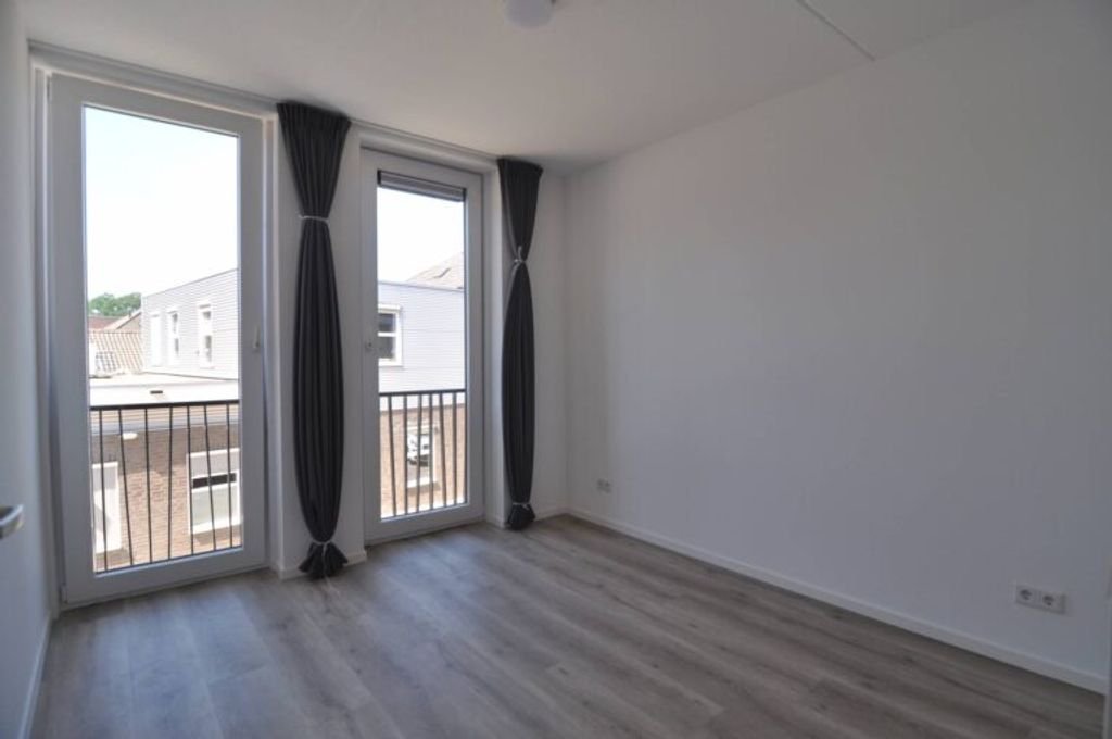 Appartement met balkon en eigen parking - Afbeelding 3