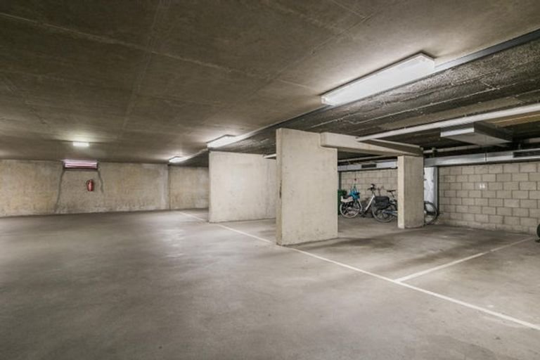 3 Slaapkamers & Eigen Parking in Maastricht - Afbeelding 21