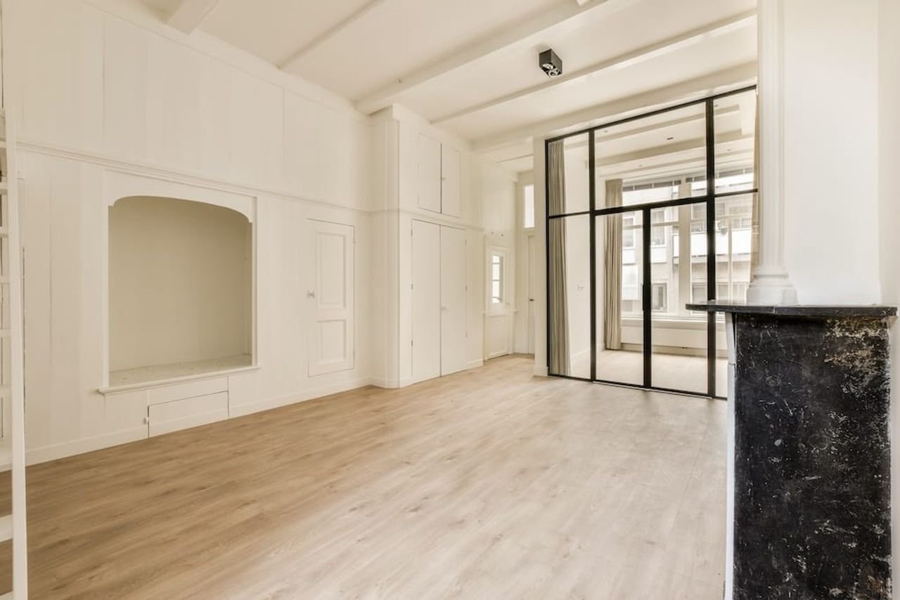 Modern apartment on the edge of the Jordaan - Image 3