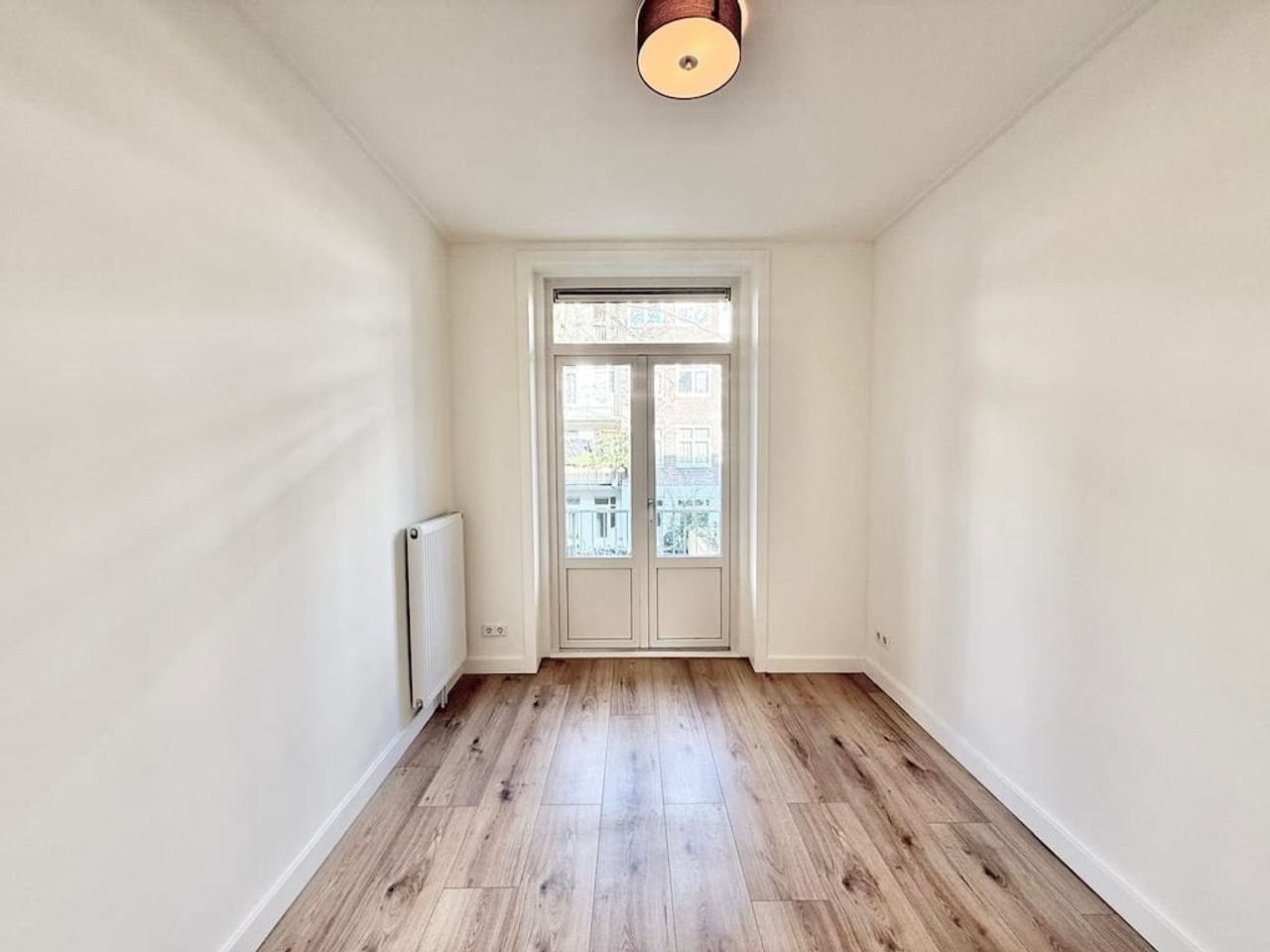 Apartment with balcony on Magalhaensplein - Image 7