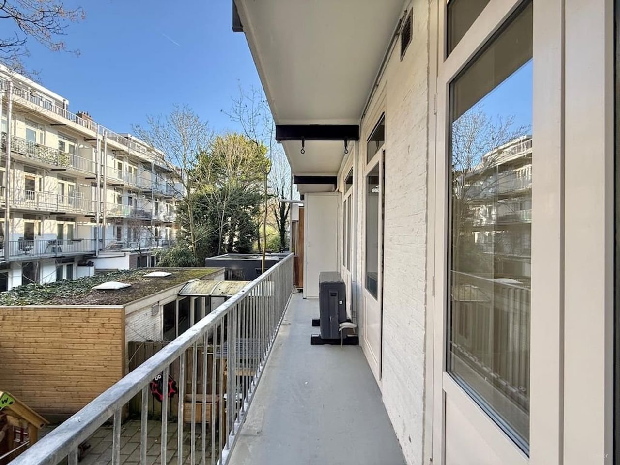 Apartment with balcony on Magalhaensplein - Image 5