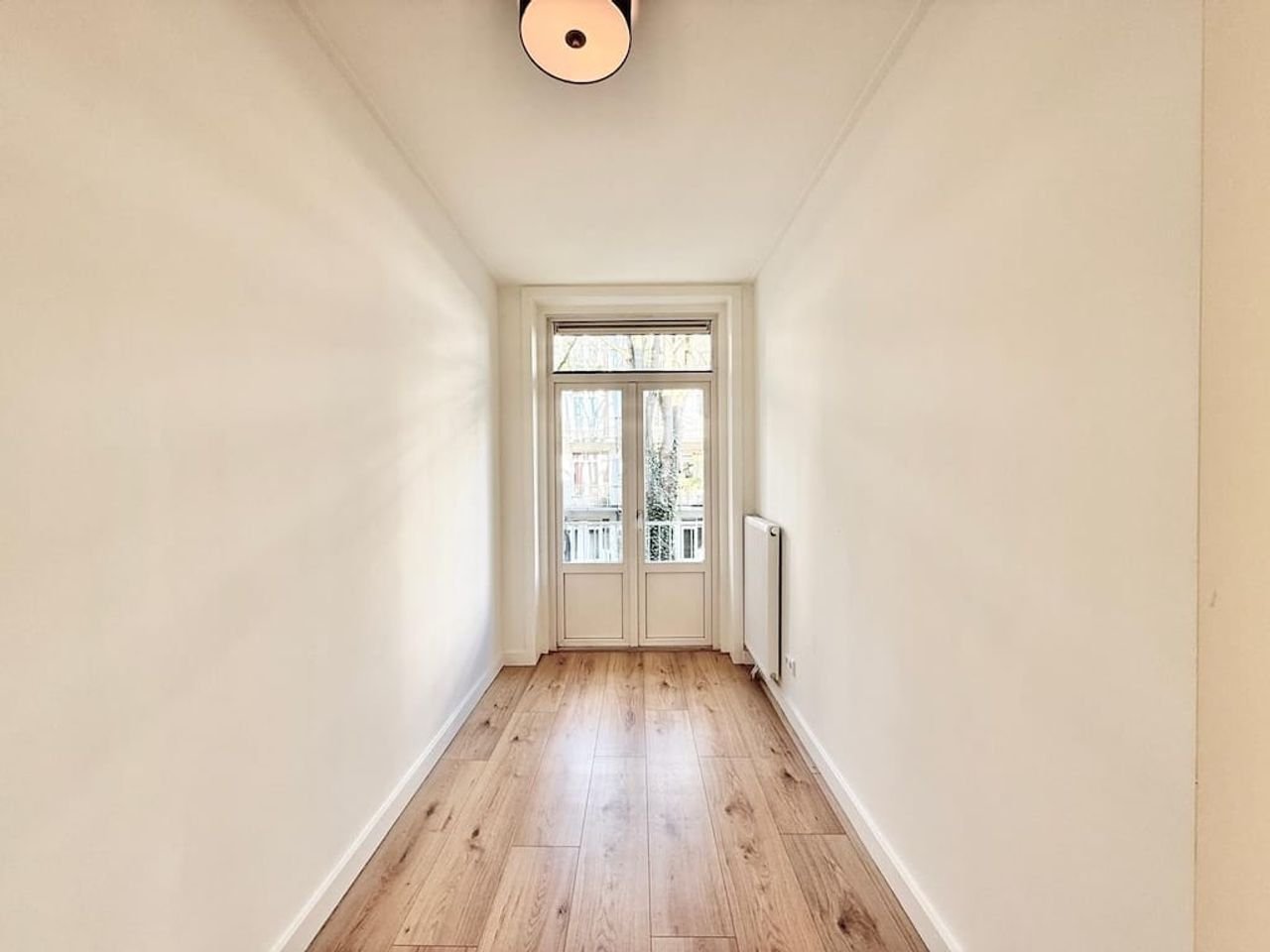 Apartment with balcony on Magalhaensplein - Image 9