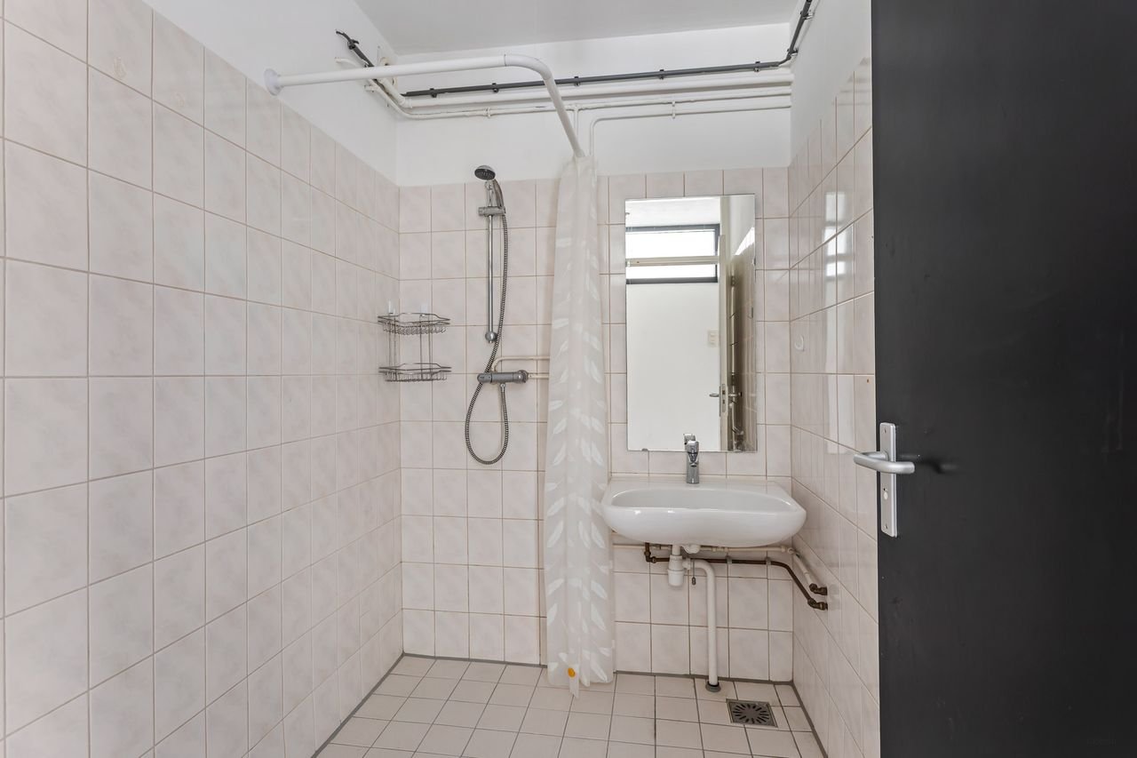 Ruim 4-kamerappartement met twee balkons - Afbeelding 8