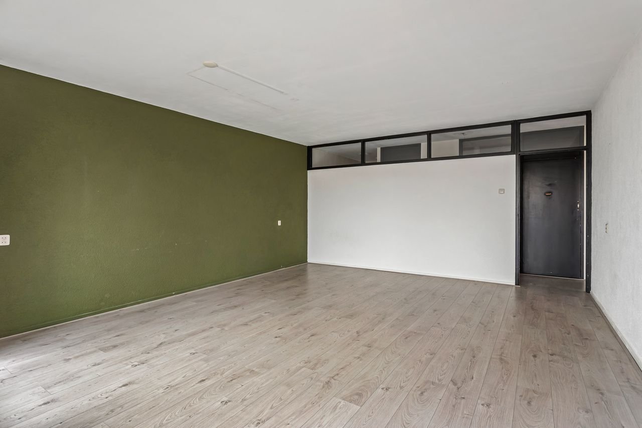 Ruim 4-kamerappartement met twee balkons - Afbeelding 5